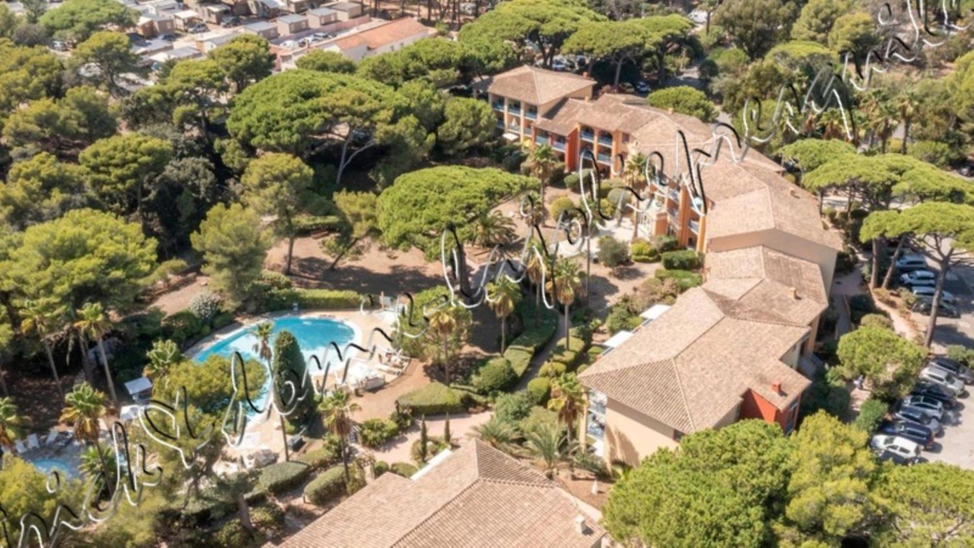 Magnifique Parc De La Presqu'Ile Avec Piscine Et Plage Face A Porquerolles ! Hyeres Exterior photo