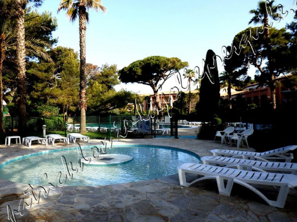 Magnifique Parc De La Presqu'Ile Avec Piscine Et Plage Face A Porquerolles ! Hyeres Exterior photo